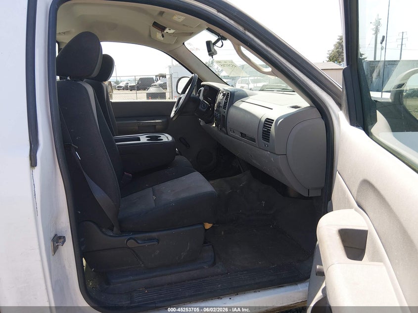 2007 Gmc Sierra 1500 VIN 1GTEC14C87Z532691 IAAI salvage auction — RIGHT FRONT, Salvage (Oregon), sold $825 on 2026-07-25 (photo 5)