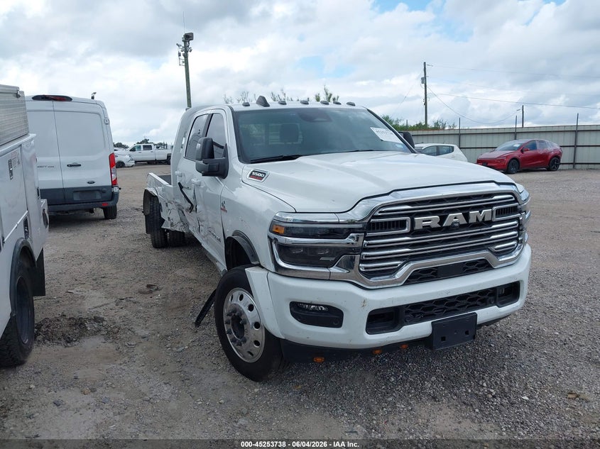 2025 Ram 5500 VIN 3C7WRNEL5SG587233 IAAI salvage auction — SIDE, Salvage Title, sold $24,600 on 2026-07-28 (photo 1)