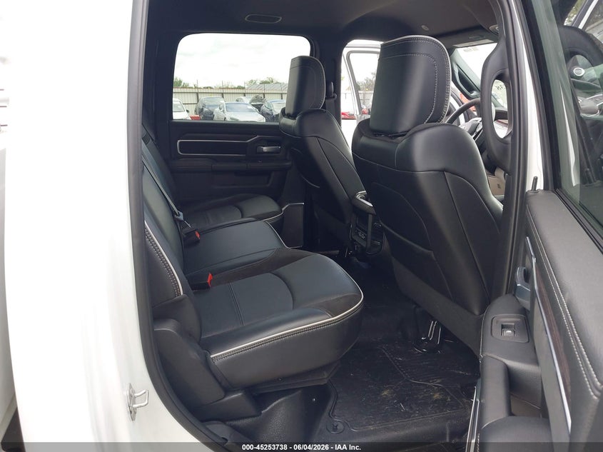 2025 Ram 5500 VIN 3C7WRNEL5SG587233 IAAI salvage auction — SIDE, Salvage Title, sold $24,600 on 2026-07-28 (photo 7)