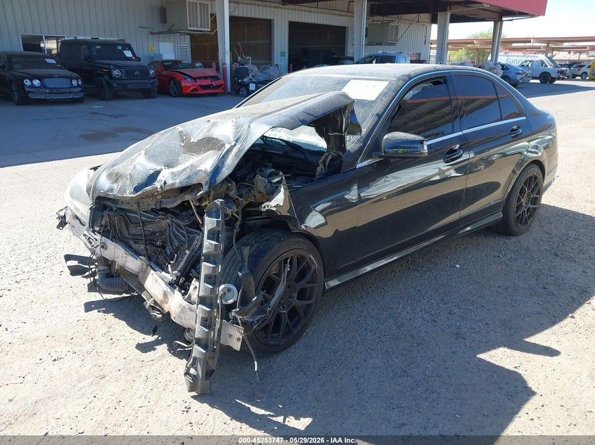 2013 Mercedes-benz C-klasse VIN WDDGF4HBXDG088763 IAAI salvage auction — FRONT END, Salvage Title, sold $450 on 2026-07-14 (photo 2)