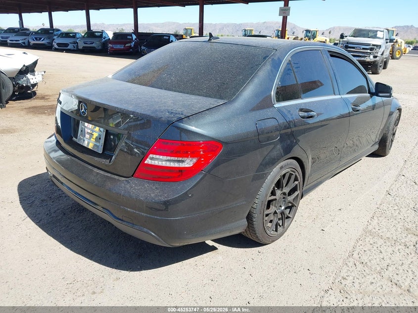 2013 Mercedes-benz C-klasse VIN WDDGF4HBXDG088763 IAAI salvage auction — FRONT END, Salvage Title, sold $450 on 2026-07-14 (photo 4)