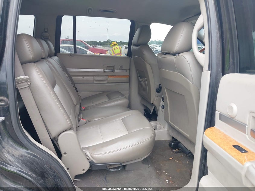 2008 Chrysler Aspen VIN 1A8HX58N18F121651 IAAI salvage auction — WATER/FLOOD, Certificate Of Destruction (Louisiana), sold $425 on 2026-07-14 (photo 8)