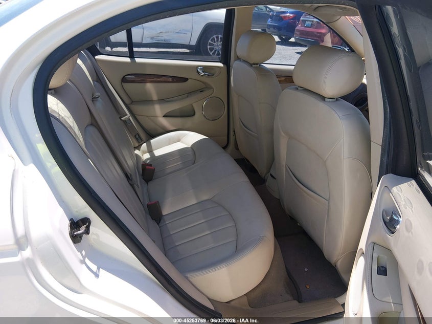 2003 Jaguar X type VIN SAJEA51D23XC99007 IAAI salvage auction — LEFT & RIGHT, Bill Of Sale (Kentucky), sold $275 on 2026-07-29 (photo 8)