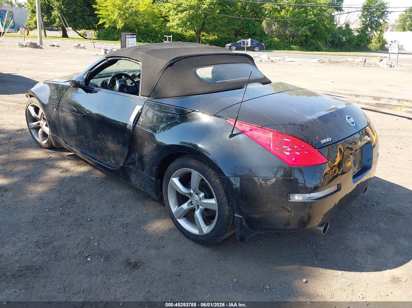 2007 Nissan 350z VIN JN1BZ36A57M651405 IAAI salvage auction — RIGHT SIDE, Salvage (New Jersey), sold $1,000 on 2026-07-27 (photo 3)