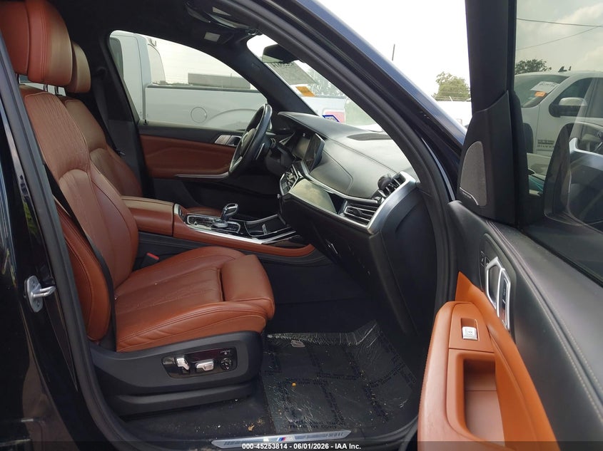 2019 BMW X7 VIN 5UXCX4C59KLB39571 IAAI salvage auction — FRONT END, Salvage Title, sold $13,600 on 2026-09-08 (photo 5)
