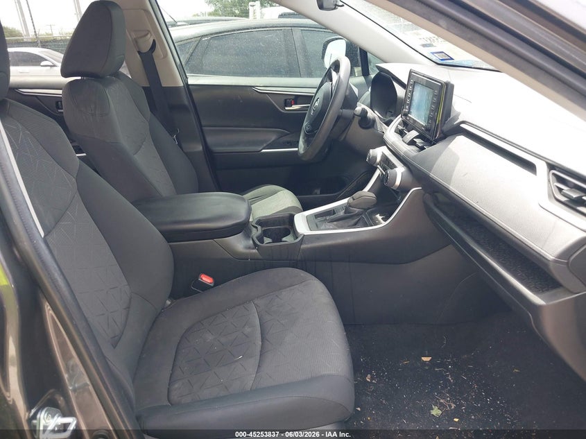 2021 Toyota Rav 4 VIN 2T3W1RFV8MC123093 IAAI salvage auction — RIGHT SIDE, Original (Texas), sold $8,000 on 2026-07-29 (photo 5)