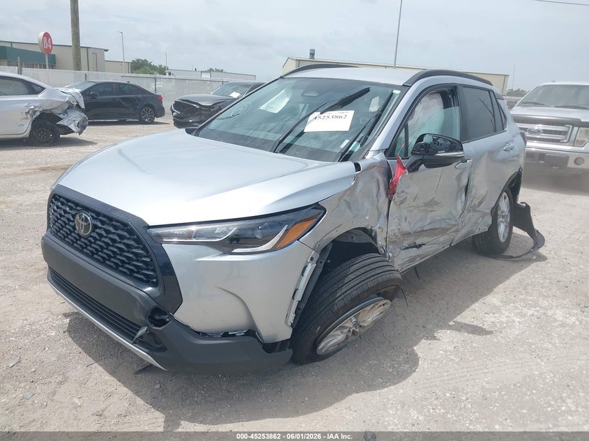 2025 Toyota Corolla cross VIN 7MUCAAAG2SV147471 IAAI salvage auction — LEFT SIDE, Salvage Title, sold $5,400 on 2026-07-14 (photo 2)