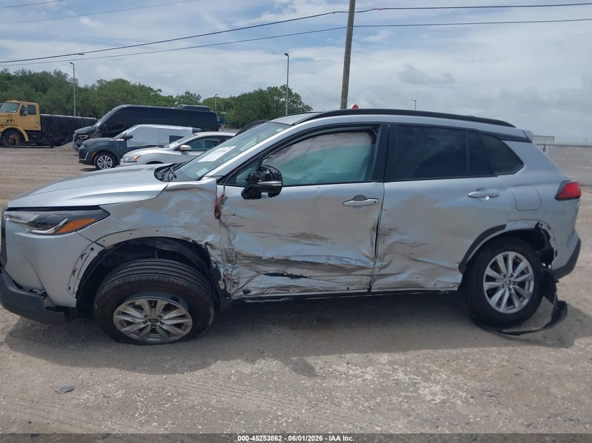 2025 Toyota Corolla cross VIN 7MUCAAAG2SV147471 IAAI salvage auction — LEFT SIDE, Salvage Title, sold $5,400 on 2026-07-14 (photo 6)