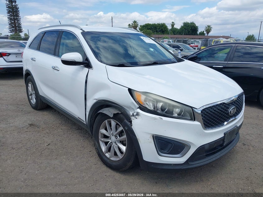 2017 Kia Sorento VIN 5XYPGDA59HG195405 IAAI salvage auction — RIGHT SIDE, Salvage Title, sold $975 on 2026-07-07 (photo 1)
