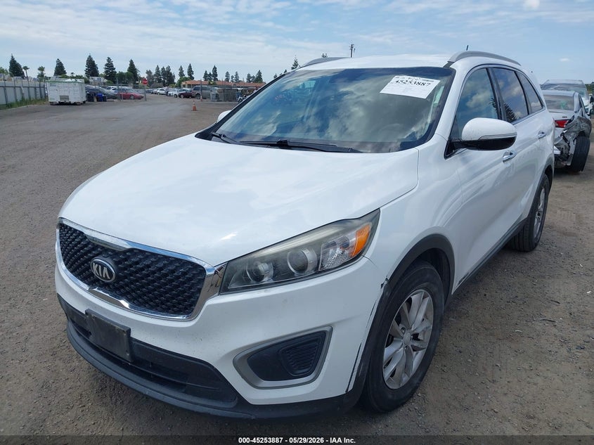 2017 Kia Sorento VIN 5XYPGDA59HG195405 IAAI salvage auction — RIGHT SIDE, Salvage Title, sold $975 on 2026-07-07 (photo 2)