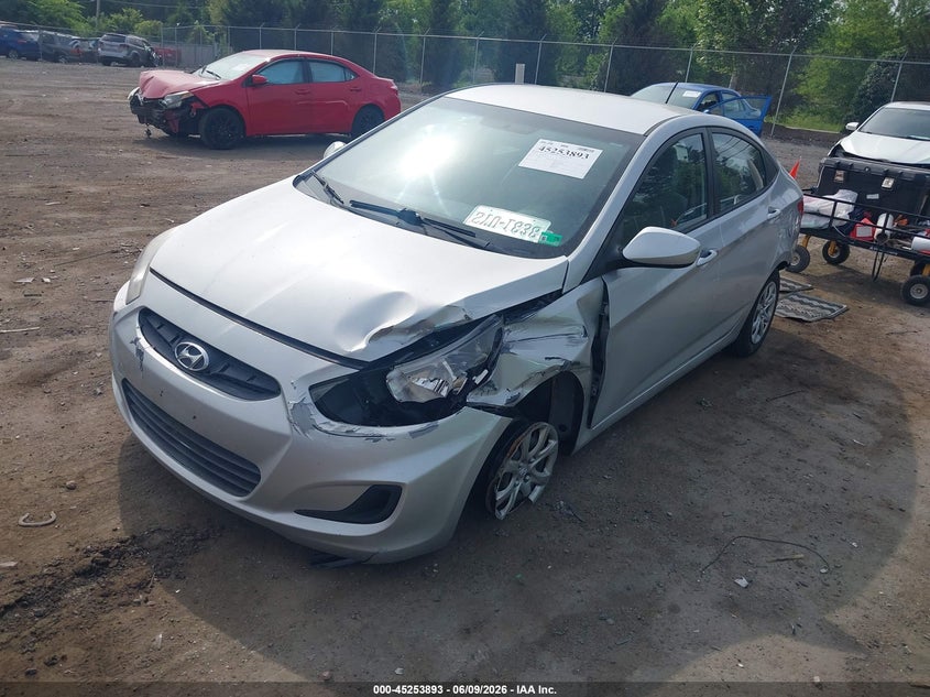 2013 Hyundai Accent VIN KMHCT4AE3DU341375 IAAI salvage auction — FRONT & REAR, Clear (Virginia), sold $825 on 2026-07-28 (photo 2)