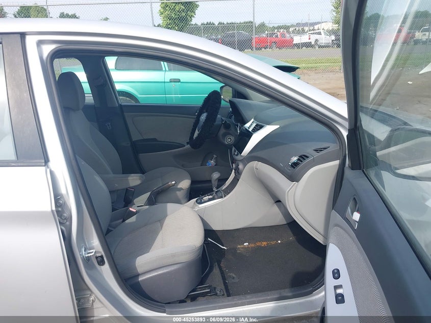 2013 Hyundai Accent VIN KMHCT4AE3DU341375 IAAI salvage auction — FRONT & REAR, Clear (Virginia), sold $825 on 2026-07-28 (photo 5)