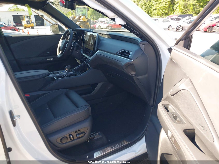 2026 Lexus Tx VIN 5TDAAAB61TS079088 IAAI salvage auction — RIGHT SIDE, Salvage Title, sold $27,750 on 2026-07-30 (photo 5)