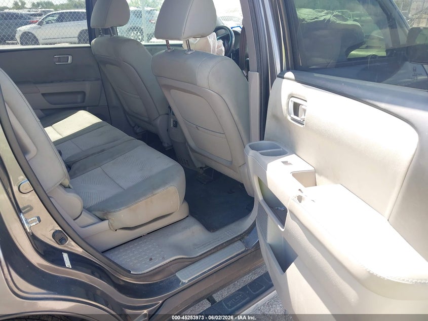 2013 Honda Pilot VIN 5FNYF3H22DB036434 IAAI salvage auction — FRONT END, Salvage Title, sold $25 on 2026-08-19 (photo 8)