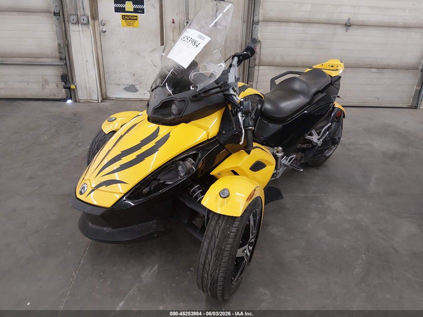 2009 Can-am Spyder roadster VIN 2BXJAAA179V000604 IAAI salvage auction — FRONT END, Prior Salvage (Minnesota), sold $275 on 2026-07-22 (photo 2)