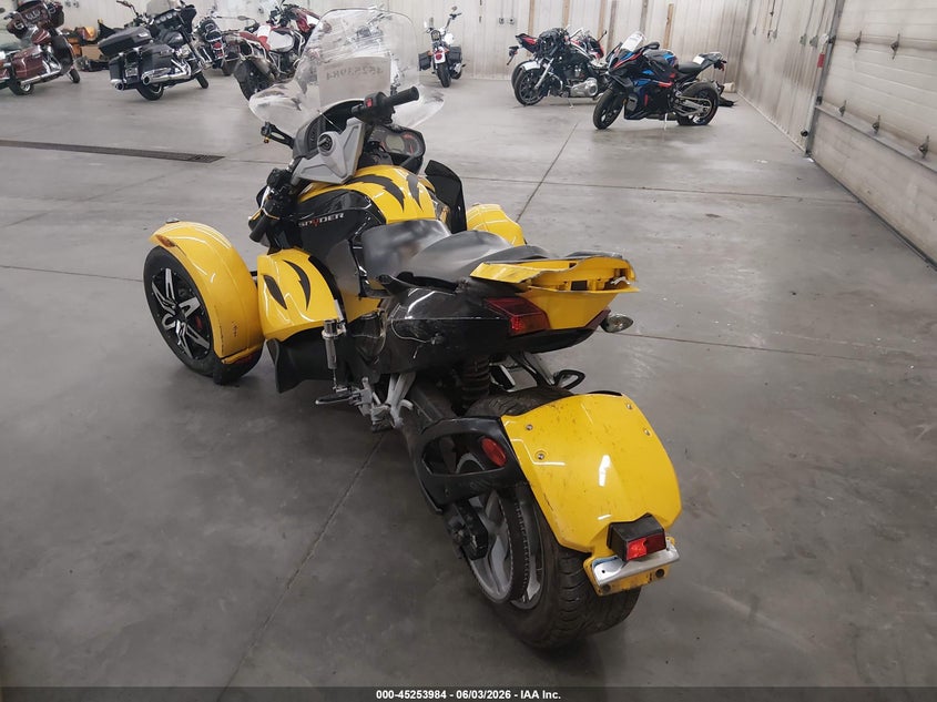 2009 Can-am Spyder roadster VIN 2BXJAAA179V000604 IAAI salvage auction — FRONT END, Prior Salvage (Minnesota), sold $275 on 2026-07-22 (photo 3)