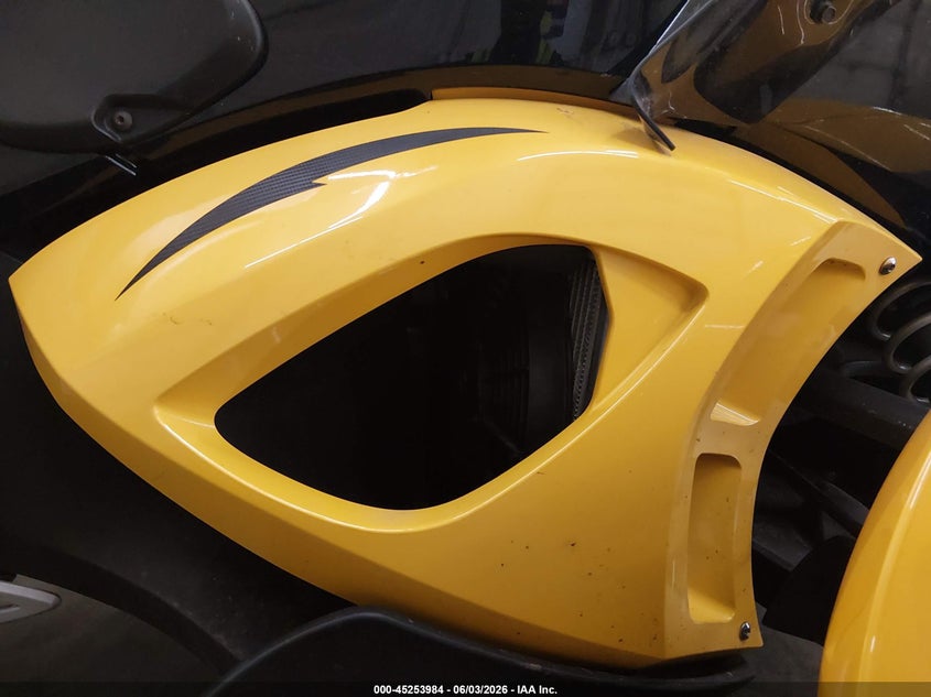2009 Can-am Spyder roadster VIN 2BXJAAA179V000604 IAAI salvage auction — FRONT END, Prior Salvage (Minnesota), sold $275 on 2026-07-22 (photo 8)
