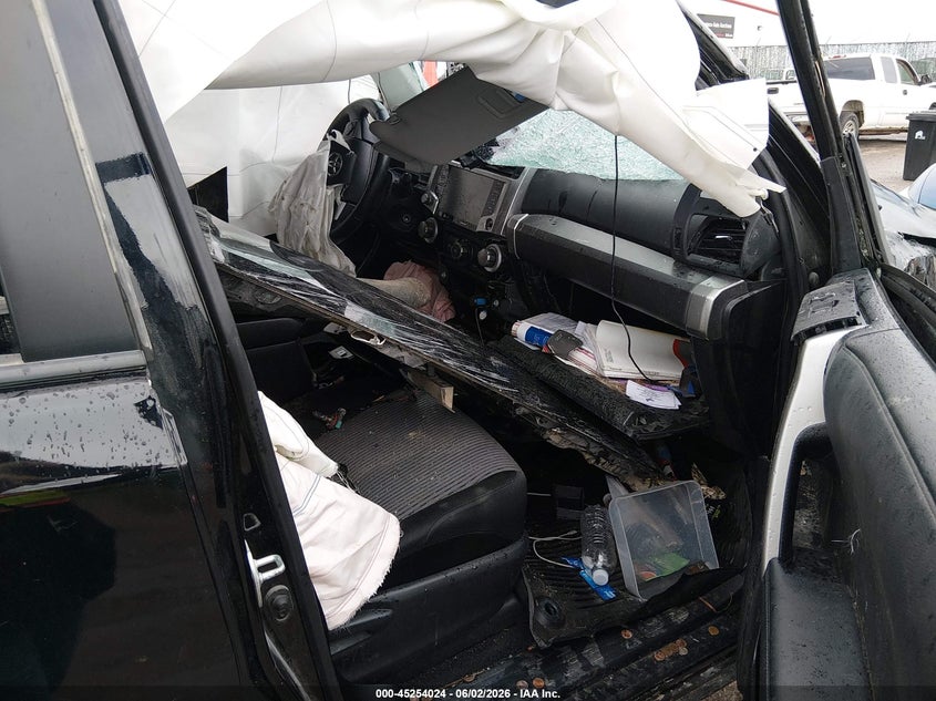 2020 Toyota 4runner VIN JTEBU5JR9L5783183 IAAI salvage auction — BIO HAZARD, Salvage Title, sold $1,550 on 2026-07-10 (photo 5)