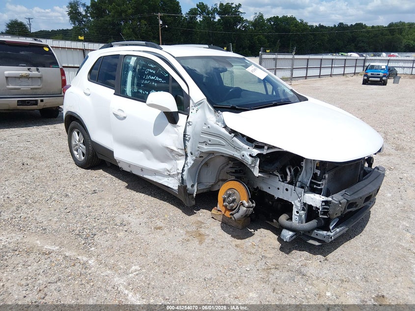 2021 Chevrolet Trax VIN KL7CJLSB4MB325803 IAAI salvage auction — RIGHT FRONT, Salvage Title, sold $775 on 2026-07-06 (photo 1)
