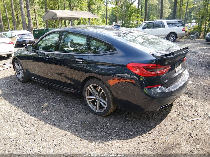 2018 BMW 6er VIN WBAJV6C52JBJ99765 IAAI salvage auction — SIDE, Salvage Title, sold $1,800 on 2026-07-28 (photo 3)