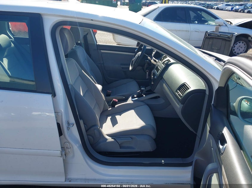 2009 Volkswagen Rabbit VIN WVWDB71K69W048911 IAAI salvage auction — LEFT REAR, Salvage (Oregon), sold $250 on 2026-07-30 (photo 5)