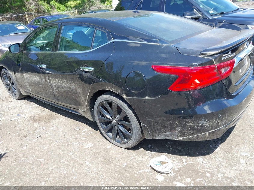 2017 Nissan Maxima VIN 1N4AA6AP1HC449543 IAAI salvage auction — NORMAL WEAR, Salvage Title, sold $7,175 on 2026-07-07 (photo 3)
