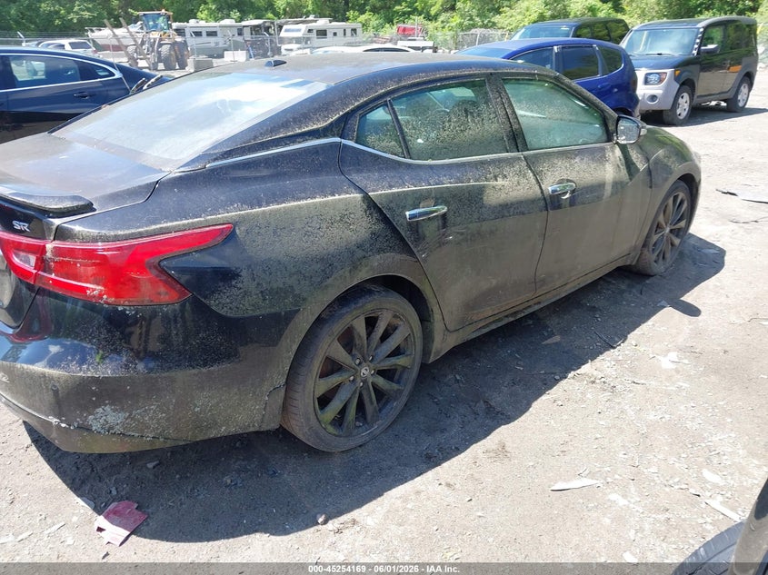2017 Nissan Maxima VIN 1N4AA6AP1HC449543 IAAI salvage auction — NORMAL WEAR, Salvage Title, sold $7,175 on 2026-07-07 (photo 4)