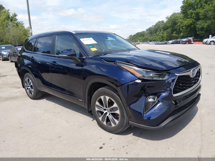 2023 Toyota Highlander Hybrid VIN 5TDKBRCH4PS568705 — IAAI salvage auction photo