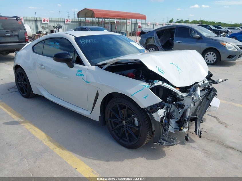 2025 Toyota Gr 86 VIN JF1ZNBE14S9760989 IAAI salvage auction — FRONT END, Original (Texas), sold $325 on 2026-07-27 (photo 1)