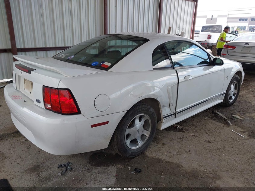 2000 Ford Mustang VIN 1FAFP4041YF110392 IAAI salvage auction — REAR END, Original (Texas), sold $400 on 2026-07-09 (photo 4)