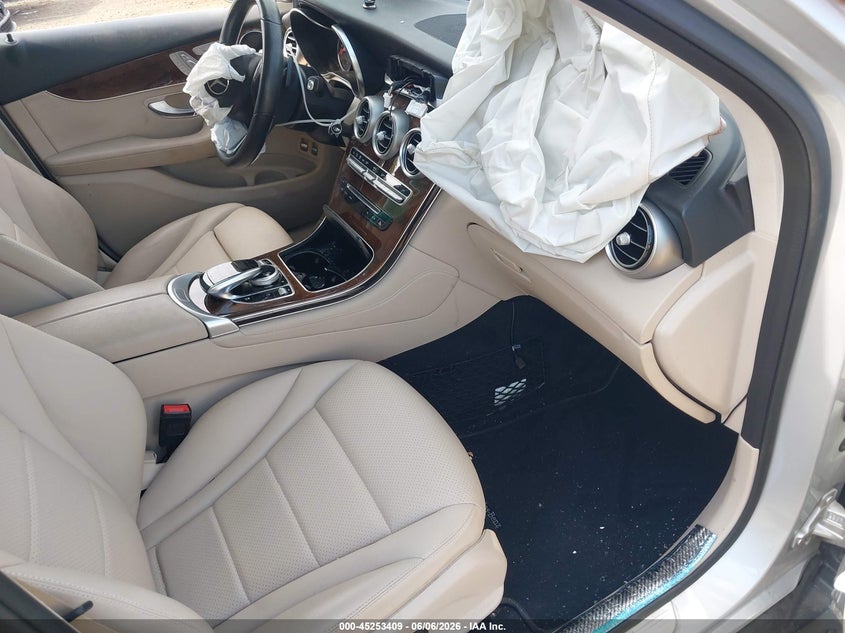2019 Mercedes-benz Glc VIN WDC0G5EB1KF593901 IAAI salvage auction — FRONT END, Salvage Title, sold $4,900 on 2026-07-14 (photo 5)