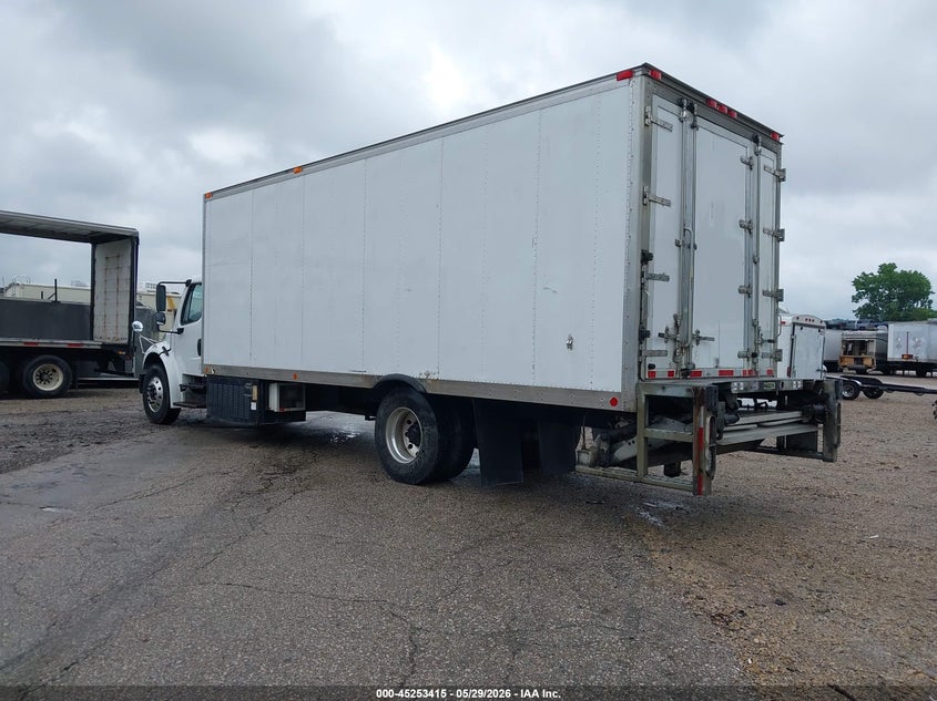 2019 Freightliner M2 106 VIN 1FVACXFC4KHKK4533 IAAI salvage auction — SIDE, Clear (Indiana), sold $13,400 on 2026-07-15 (photo 3)