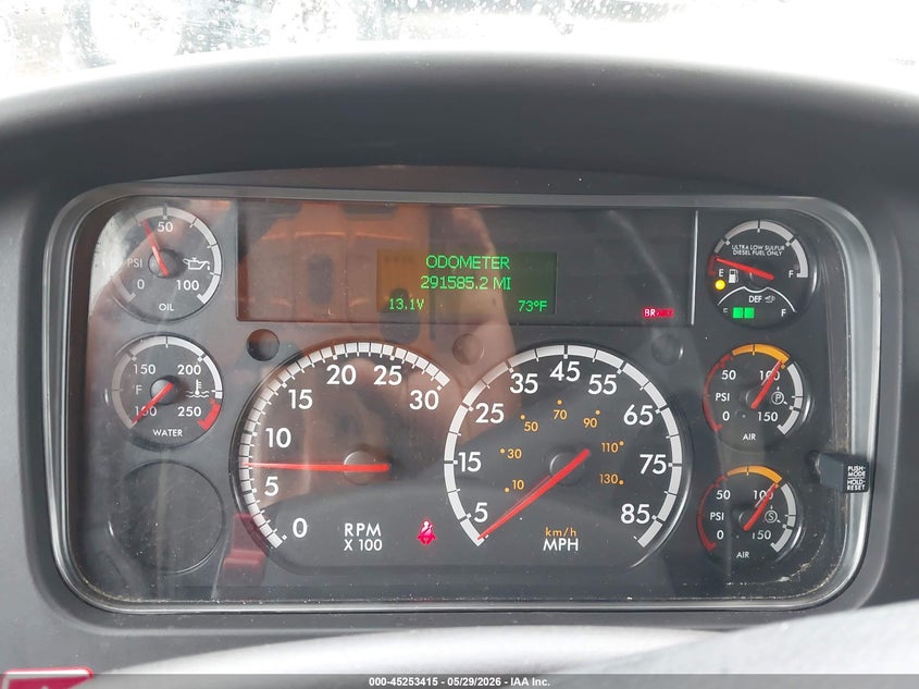 2019 Freightliner M2 106 VIN 1FVACXFC4KHKK4533 IAAI salvage auction — SIDE, Clear (Indiana), sold $13,400 on 2026-07-15 (photo 5)