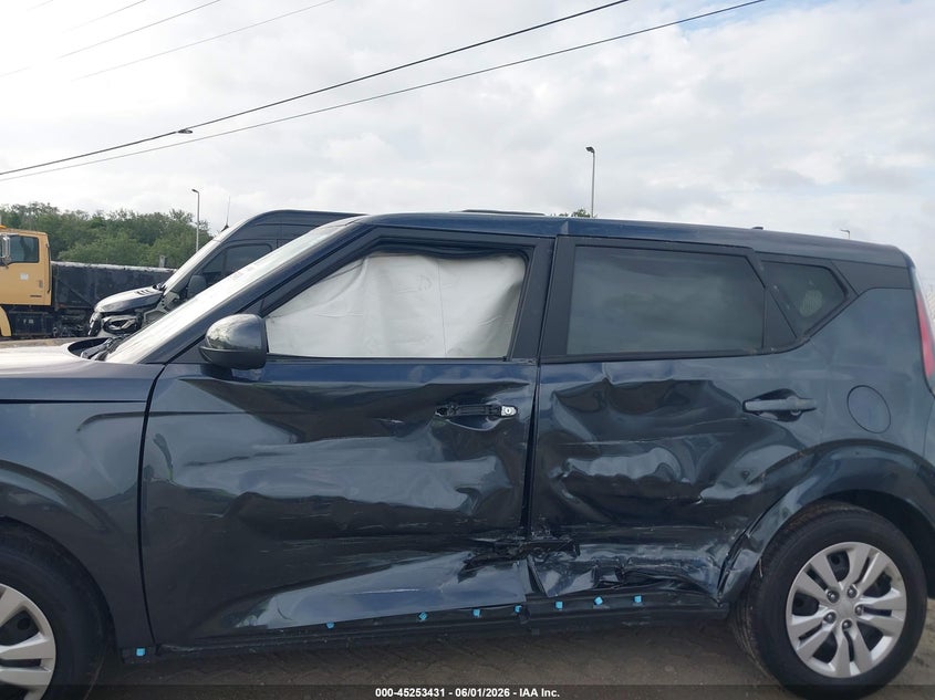 2025 Kia Soul VIN KNDJ23AU3S7263448 IAAI salvage auction — LEFT SIDE, Salvage Title, sold $3,600 on 2026-07-21 (photo 6)