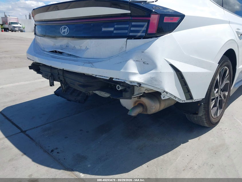 2024 Hyundai Sonata VIN KMHL64JAXRA421785 IAAI salvage auction — REAR END, Salvage Title, sold $8,200 on 2026-07-29 (photo 6)