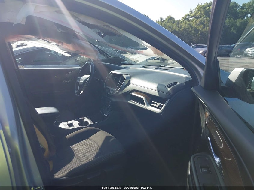 2019 Gmc Terrain VIN 3GKALMEV8KL217345 IAAI salvage auction — RIGHT SIDE, Salvage Title, sold $2,850 on 2026-08-26 (photo 5)
