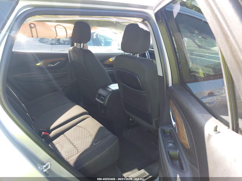 2019 Gmc Terrain VIN 3GKALMEV8KL217345 IAAI salvage auction — RIGHT SIDE, Salvage Title, sold $2,850 on 2026-08-26 (photo 8)