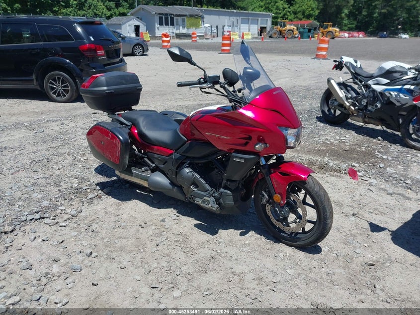 2014 Honda Ctx VIN JH2RC6946EK000594 IAAI salvage auction — LEFT FRONT, Salvage Title, sold $25 on 2026-07-21 (photo 1)