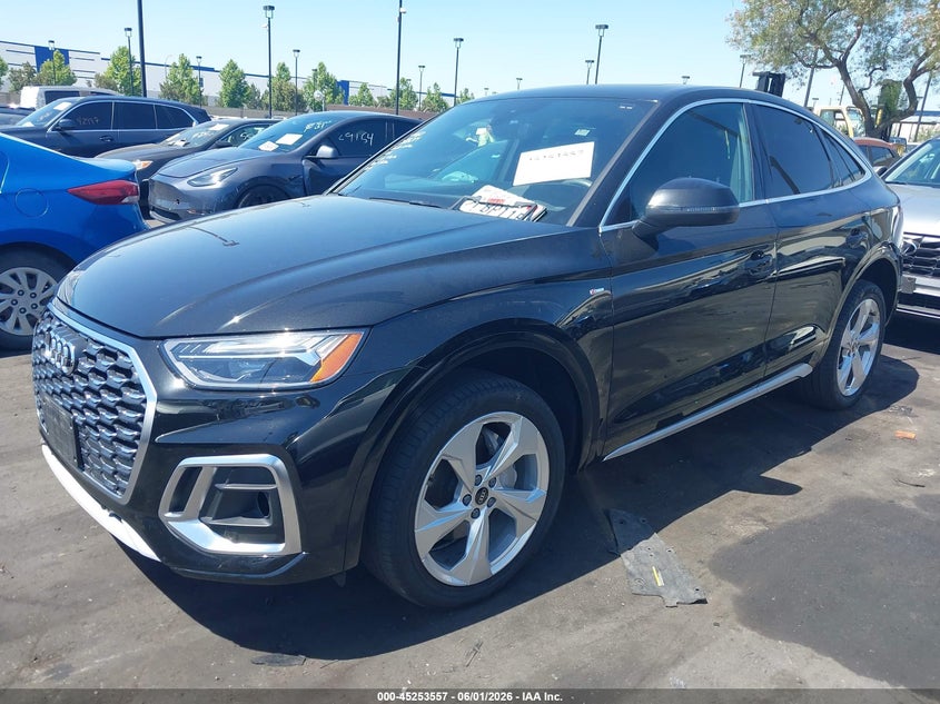 2024 Audi Q5 sportback VIN WA15AAFY3R2113264 IAAI salvage auction — RIGHT FRONT, Salvage Title, sold $20,600 on 2026-08-07 (photo 2)
