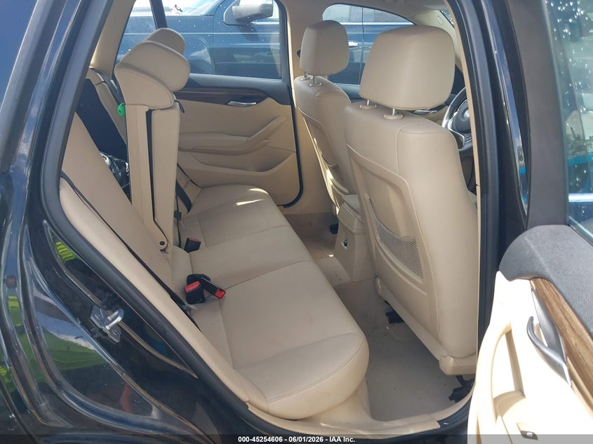 2013 BMW X1 VIN WBAVM1C50DVW45227 IAAI salvage auction — REAR END, Salvage Title, sold $1,100 on 2026-07-14 (photo 8)
