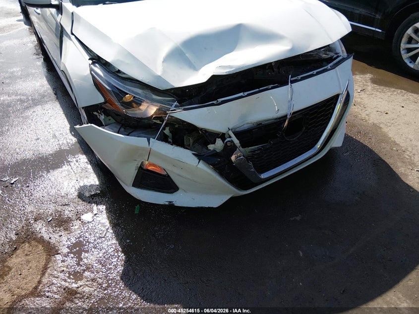 2019 Nissan Altima VIN 1N4BL4BV8KC156326 IAAI salvage auction — FRONT END, Salvage Title, sold $2,400 on 2026-07-31 (photo 6)