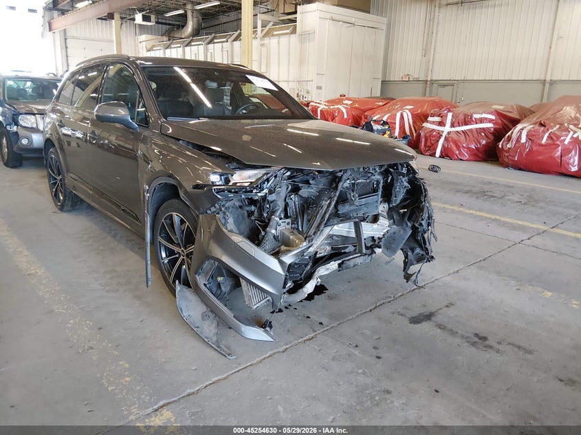 2021 Audi Q7 VIN WA1LXAF79MD019724 IAAI salvage auction — FRONT END, Salvage Title, sold $7,900 on 2026-07-30 (photo 1)