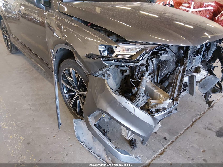 2021 Audi Q7 VIN WA1LXAF79MD019724 IAAI salvage auction — FRONT END, Salvage Title, sold $7,900 on 2026-07-30 (photo 6)