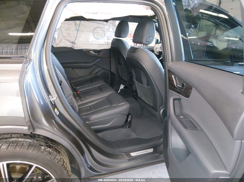 2021 Audi Q7 VIN WA1LXAF79MD019724 IAAI salvage auction — FRONT END, Salvage Title, sold $7,900 on 2026-07-30 (photo 8)