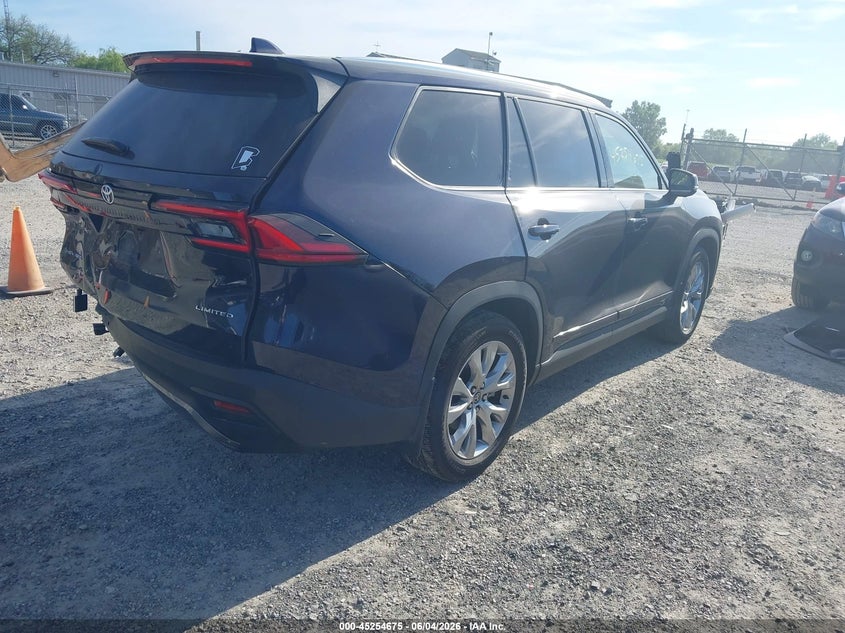 2026 Toyota Highlander VIN 5TDACAB50TS082808 IAAI salvage auction — REAR END, Salvage (Ohio), sold $30,000 on 2026-07-13 (photo 4)