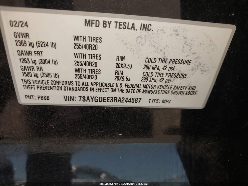 2024 Tesla Model y VIN 7SAYGDEE3RA244587 IAAI salvage auction — RIGHT FRONT, Salvage (New Jersey), sold $15,800 on 2026-08-30 (photo 9)