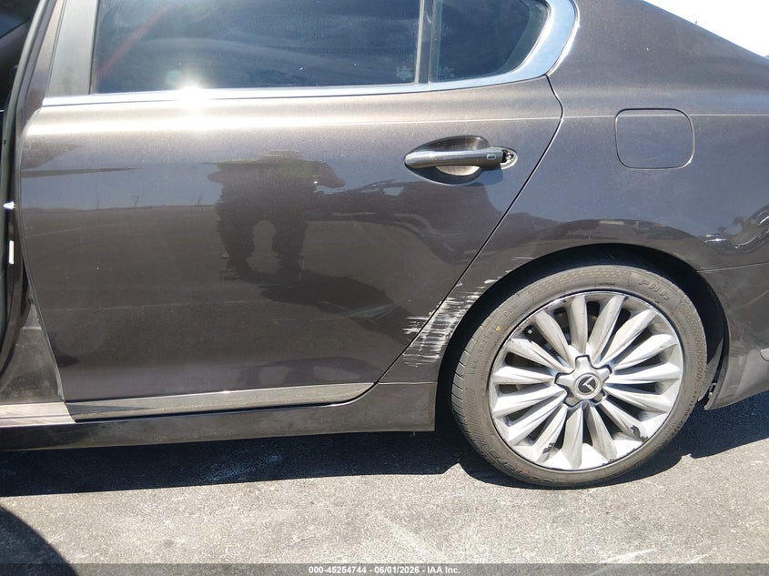 2015 Kia K900 VIN KNALW4D47F6018658 IAAI salvage auction — SIDE, Salvage Title, sold $1,675 on 2026-07-17 (photo 6)