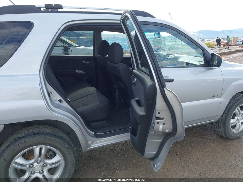 2008 Kia Sportage VIN KNDJE723787483978 IAAI salvage auction — SIDE, Clear (Montana), sold $275 on 2026-08-23 (photo 8)