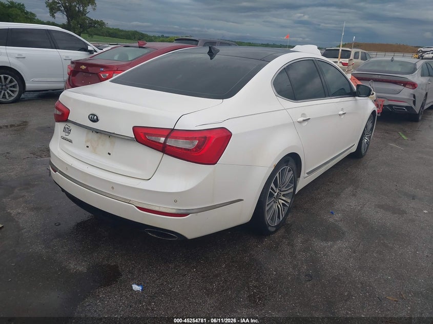 2014 Kia Cadenza VIN KNALN4D7XE5135099 IAAI salvage auction — REAR END, Salvage (Iowa), sold $1,175 on 2026-07-07 (photo 4)