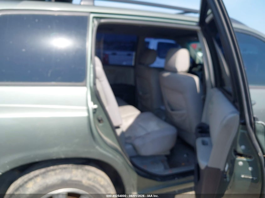 2004 Toyota Highlander VIN JTEDP21A240034572 IAAI salvage auction — NORMAL WEAR, Clear (California), sold $575 on 2026-07-15 (photo 8)